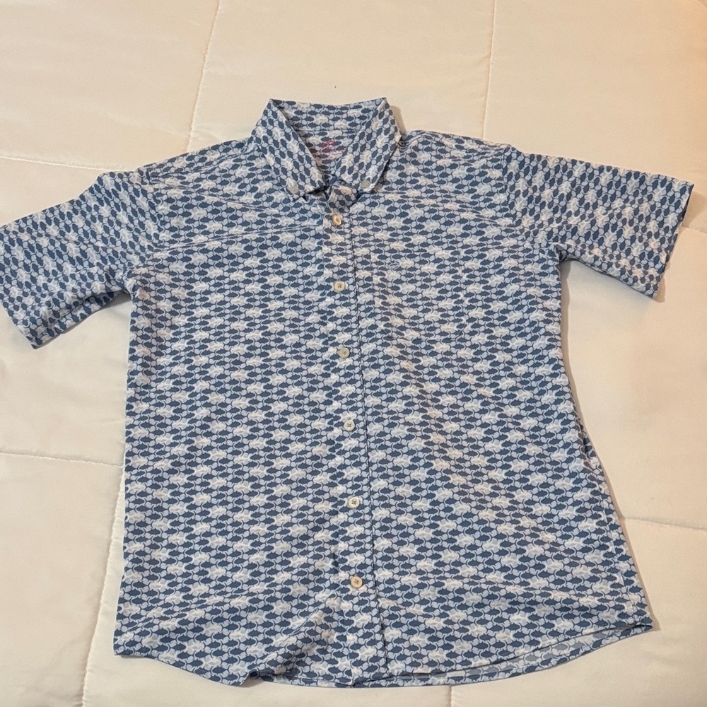 Southern Tide Boys Blue and White Fish Patterned Short-Sleeve Button-Down Shirt